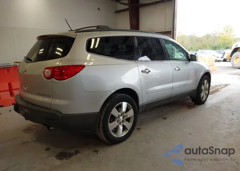 2010 Chevrolet Traverse Ltz из США, поврежденный, VIN 1GNLRHED7AS135163